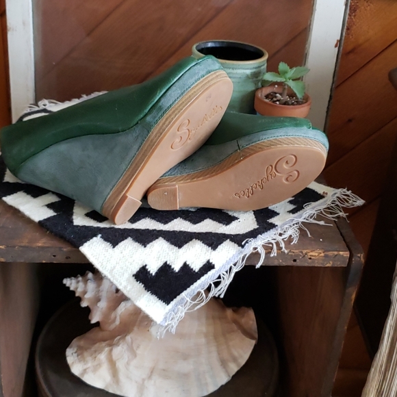 Seychelles Two-Tone Leather Platform Wedge - Picture 4 of 6